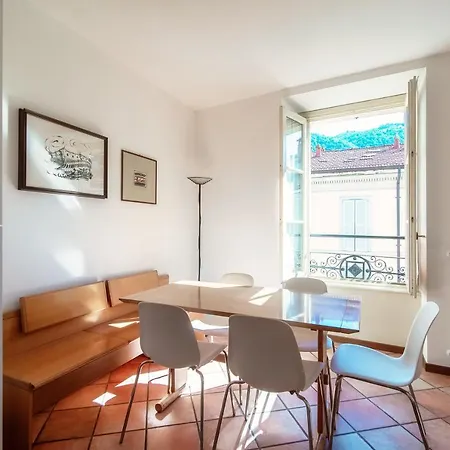 Library House - Downtown Apartament