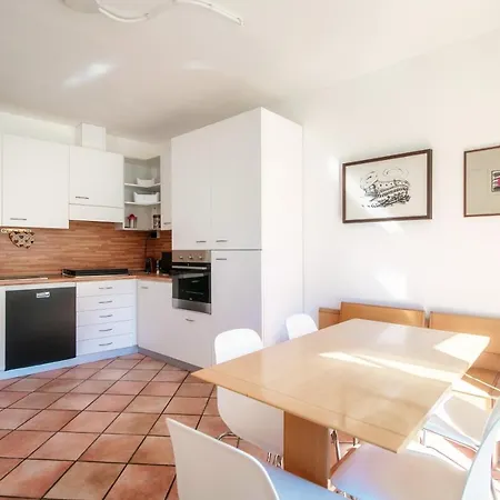 Library House - Downtown Apartment *