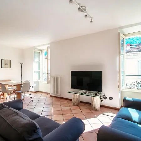 Library House - Downtown Appartement *