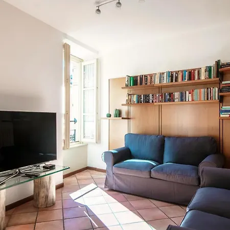 Library House - Downtown * كومو